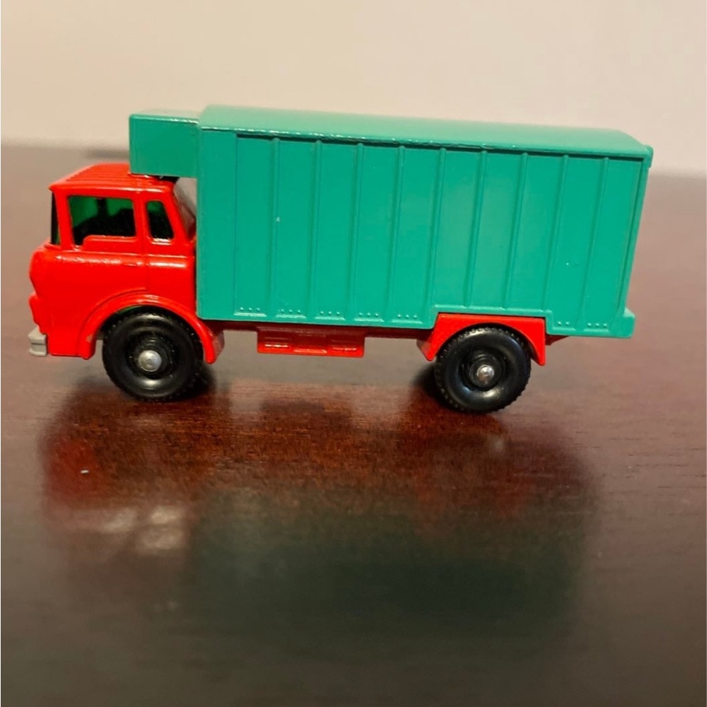 Vintage 60’s matchbox refrigerator truck